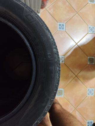 Ruedas Pirelli p7 en muy buen estado.
