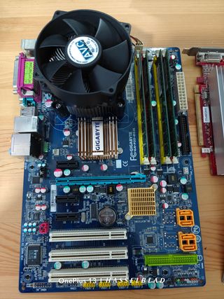 Placa Base Gigabyte + ram ddr2 + cpu 775 + gpu