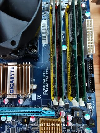 Placa Base Gigabyte + ram ddr2 + cpu 775 + gpu