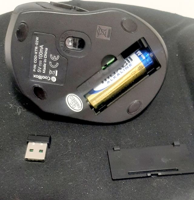 Ratón Inalámbrico Negro, en buen estado, si uso.