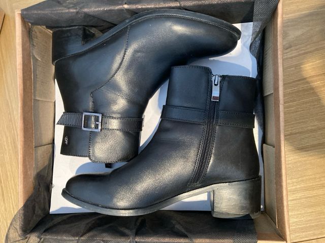 Botines piel negros talla 38 tacón bloque