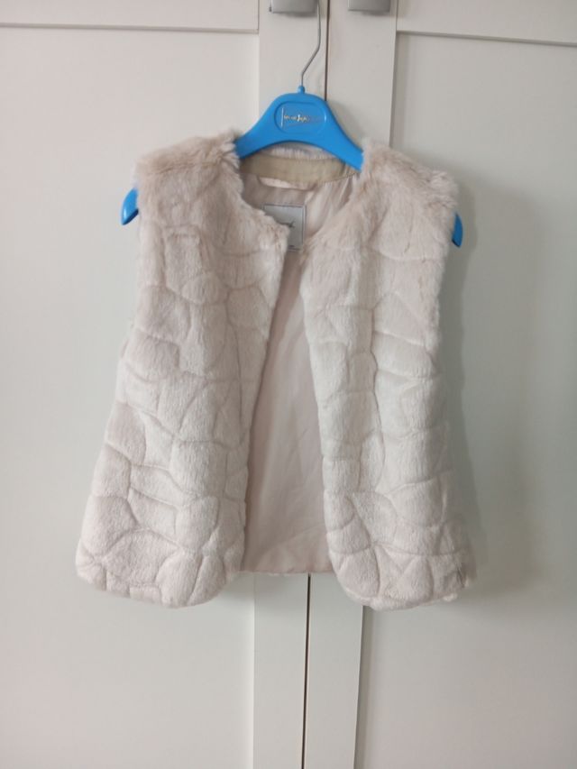 Chaleco pelo niña beige