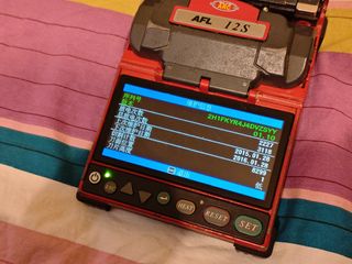 AFL 12S – Giuntatrice a fusione professionale con