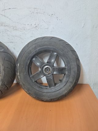 Llantas Piaggio Zip