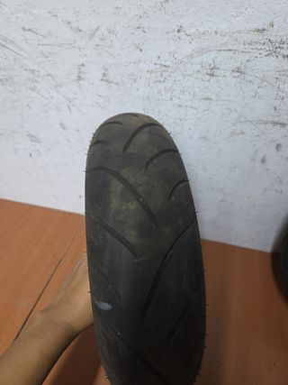 Llantas Piaggio Zip