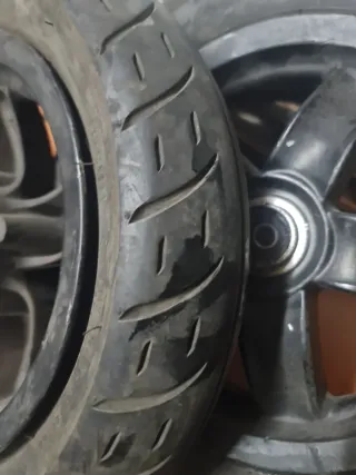 Llantas Piaggio Zip