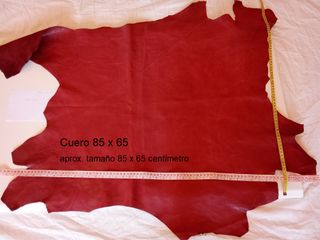 Cuero Rojo 85 x 65 para Manualidades
