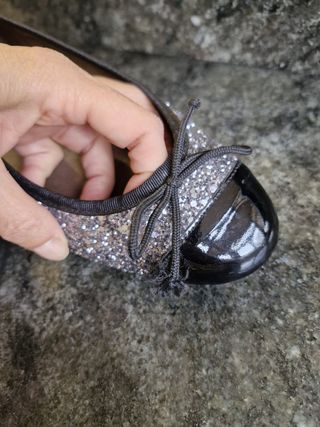 Bailarinas mujer negras y plateadas