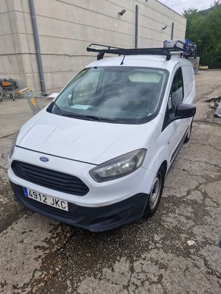 Ford Transit Courier 2015