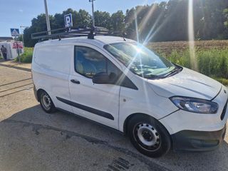 Ford Transit Courier 2015
