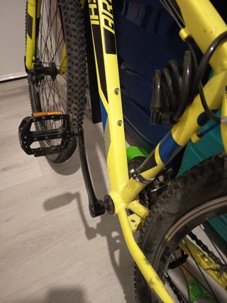 Bicicleta Amarilla + candado