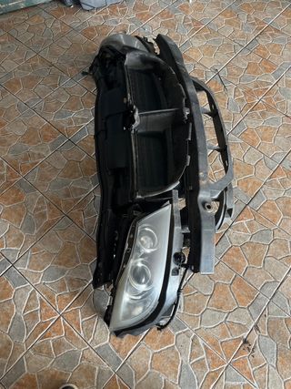 BMW E90/E91 dianteiro com faróis de xenon