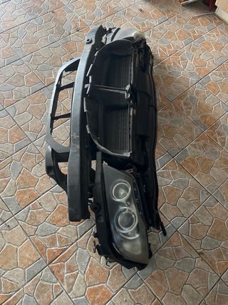 BMW E90/E91 dianteiro com faróis de xenon