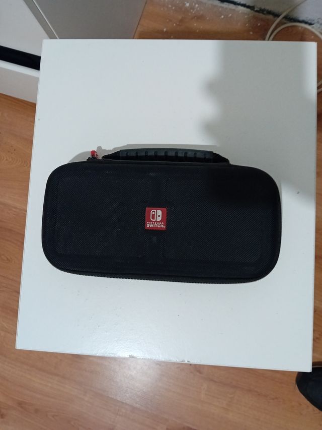 Estuche Nintendo Switch Negro