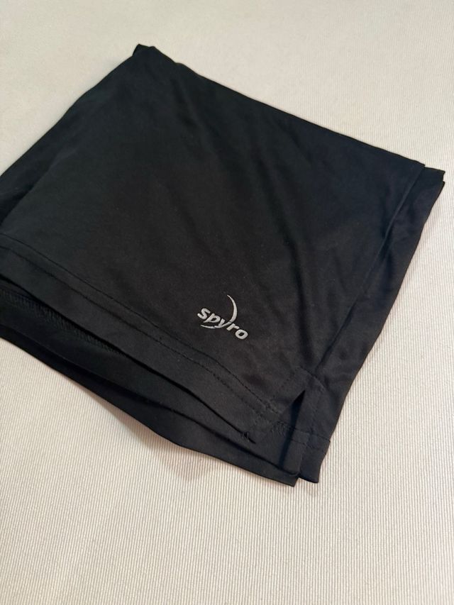 Pantalón corto deportivo negro Spyro