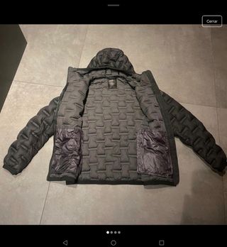 Chaqueta plumífero Colmar negra.