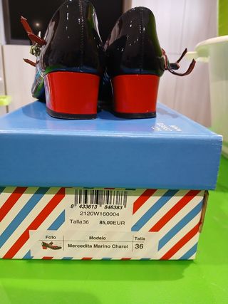 Zapatos charol negros y rojos T.36