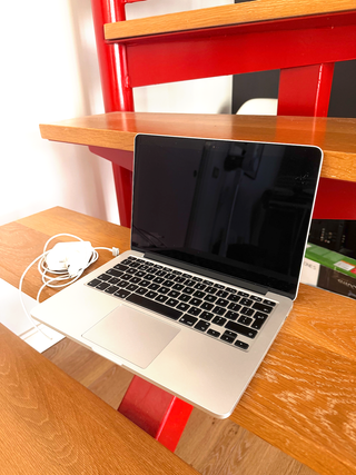 MacBook Pro 13" 2015 -Placa base y pantalla nuevas