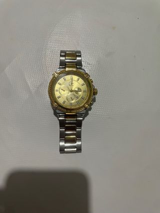 Reloj Guess bicolor dorado y plateado