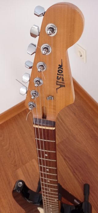 Guitarra Eléctrica Stratocaster