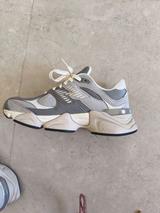 Zapatillas New Balance 9060 Talla 37.5