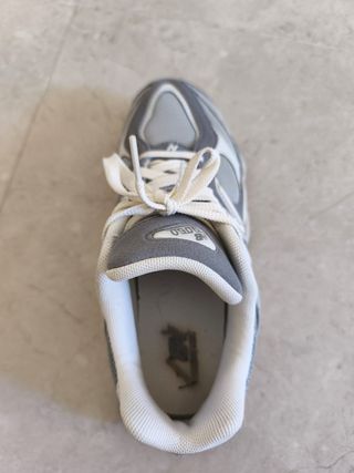 Zapatillas New Balance 9060 Talla 37.5