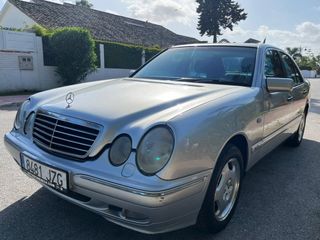 Mercedes E320 4Matic Avantgarde 225 CV