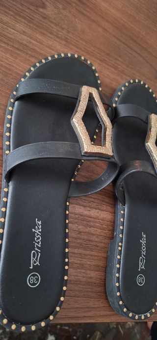 Sandalias negras 