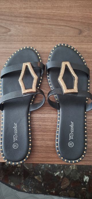 Sandalias negras 