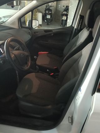 Ford Transit Courier 2017