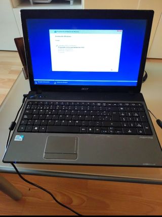 Acer Aspire 5741 8GB RAM 400GB HDD Win 10