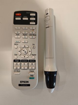 Proyector Epson EB-475Wi