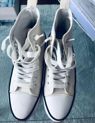 Zapatillas tipo Converse plataforma blancas