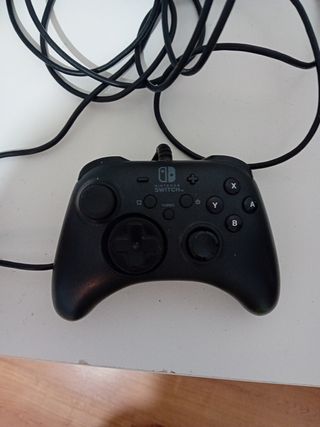 Mando Nintendo Switch con cable