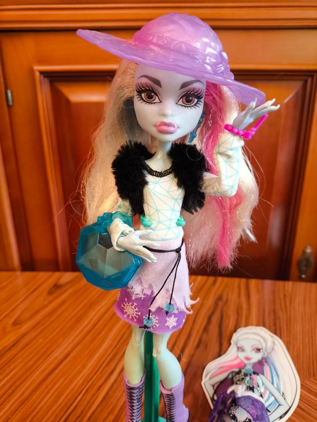 Muñeca Monster High Abbey Bominable