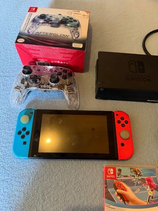Nintendo Switch + Accesorios y Juegos
