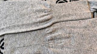 Jersey DESIGUAL mujer gris y negro