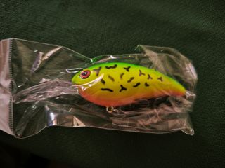 Señuelo pesca Crankbait verde y naranja
