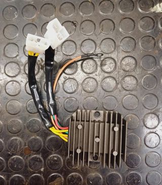 Regulador para BMW F650 y Aprilia Pegaso