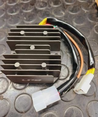 Regulador para BMW F650 y Aprilia Pegaso