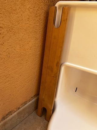 Trona Ikea con bandeja y reposapiés