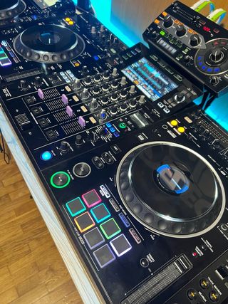 Controladora DJ Pioneer XDJ-XZ