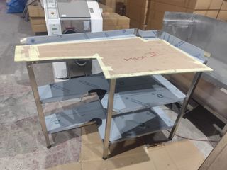 Mesa de acero inoxidable a medida
658746091