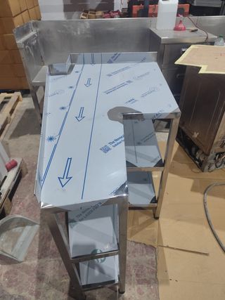 Mesa de acero inoxidable a medida
658746091