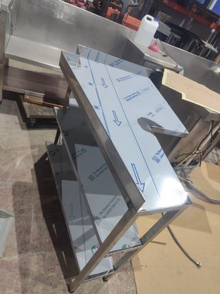 Mesa de acero inoxidable a medida
658746091