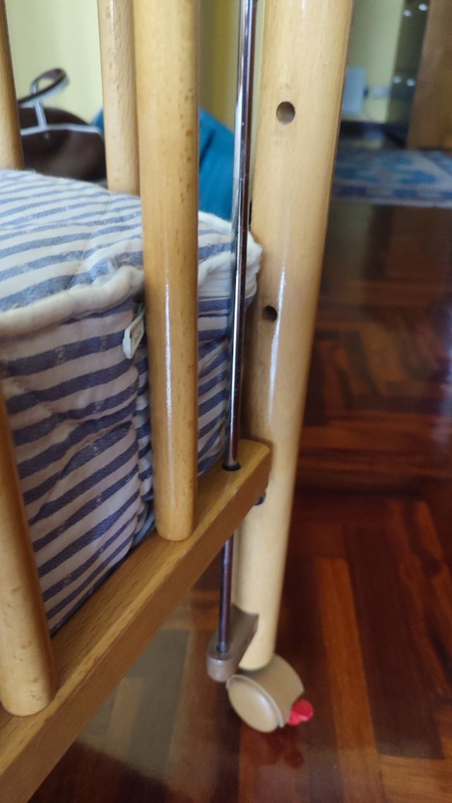 Cuna de madera