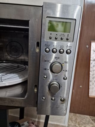 ULTIMO PREZZO forno a microonde combinato Sharp R-