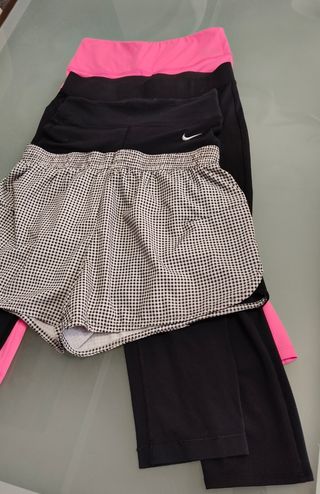 Lote 3 leggins / Mallas Deportivas + short 
Talla 