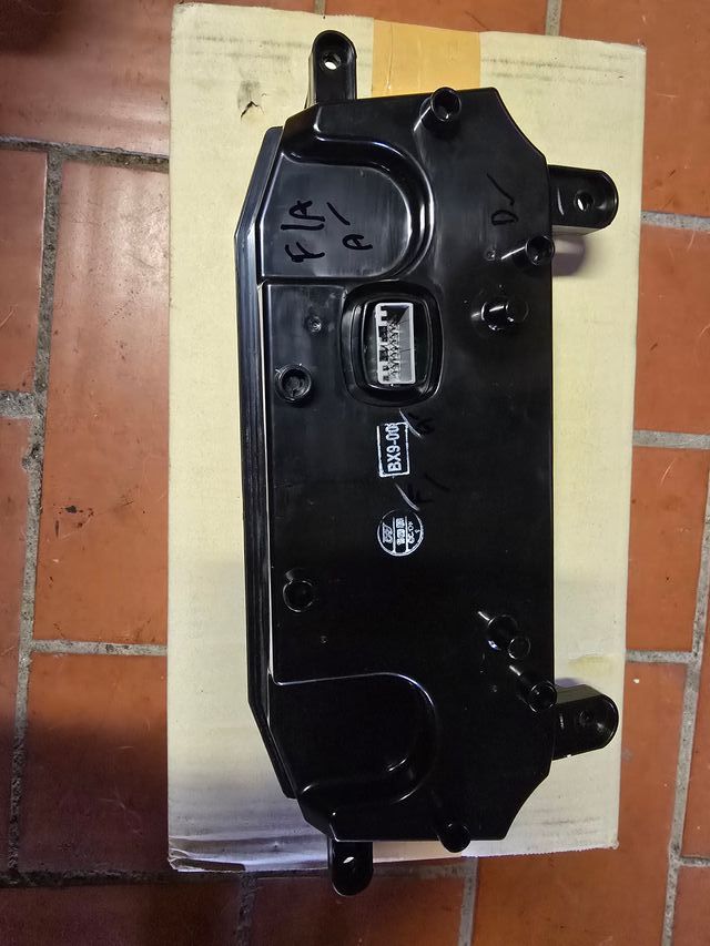 YAMAHA TRICITY 300( MARCADOR )