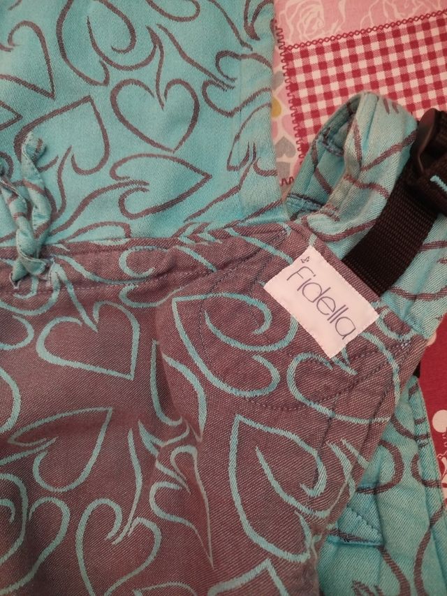 Mochila portabebés Fidella